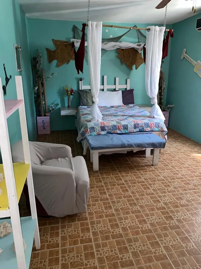 Castaways Villa Duncans Hotel